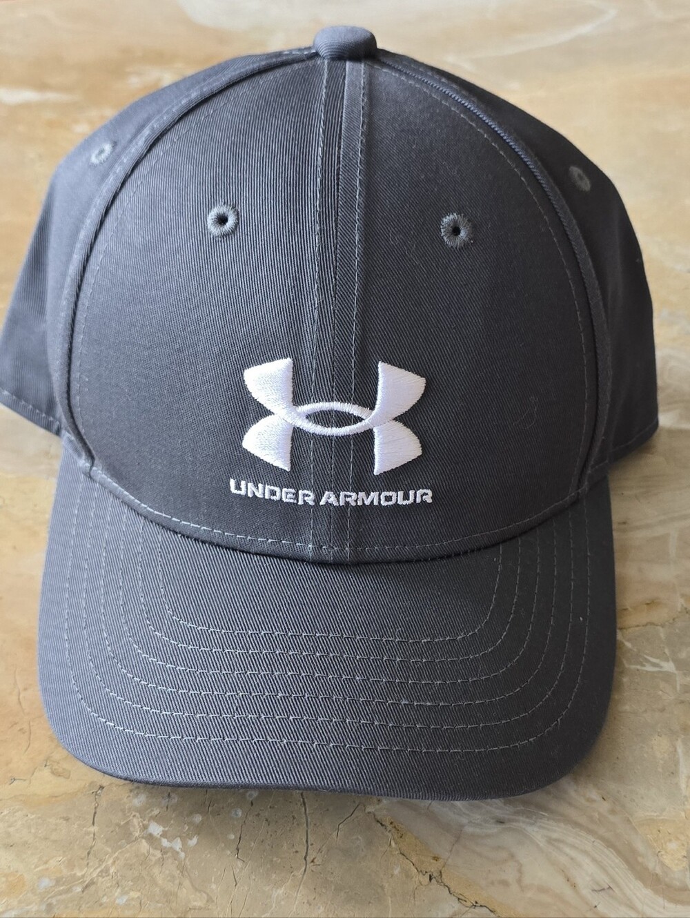 Under Armour Youth Gray Cap Hat, OSFM